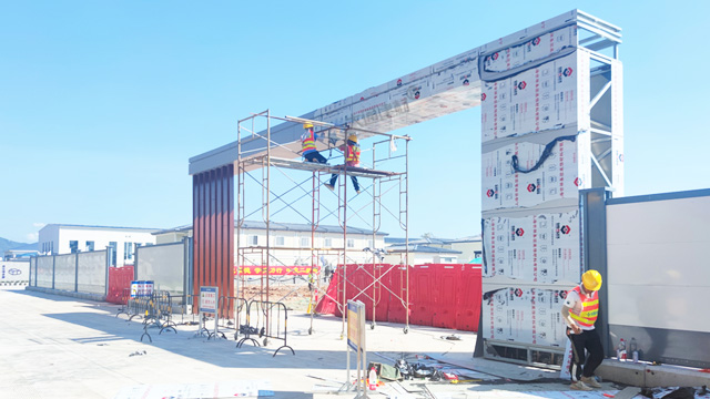 中交二航局工地大門(mén)-深圳寶安區(qū)廣深沿江高速項(xiàng)目部工地大門(mén)-工地大門(mén)-深圳市大通建材有限公司鋼圍擋生產(chǎn)定制廠家