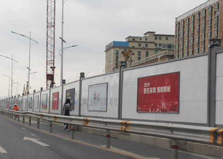 深圳新標準圍擋/烤漆鋼圍擋A款-深圳工程項目圍擋-A/B/C類圍擋-深圳市大通建材有限公司鋼圍擋生產定制廠家